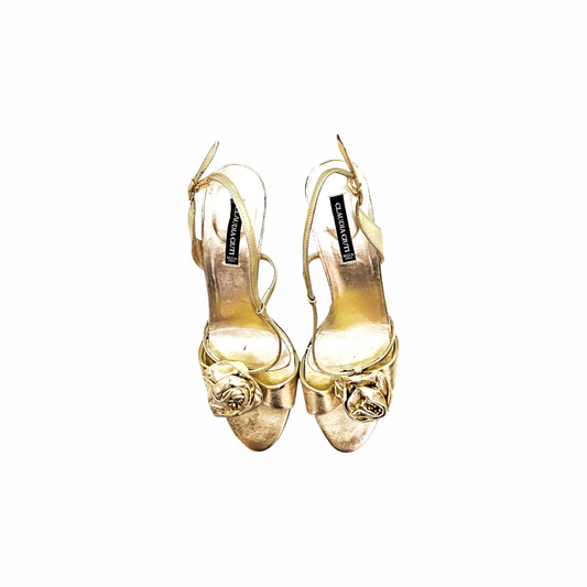 Flower Embellished Strappy Leather Gold Sandals - Claudia Ciuti